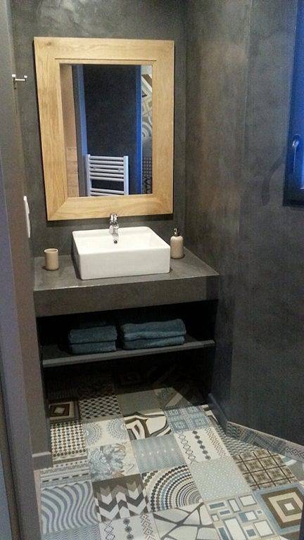 Location de vacances pour 2 personnes, avec jardin ainsi que jacuzzi et piscine à Six-Fours-les-Plages - 4