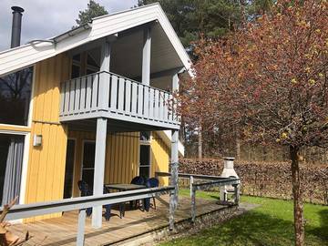 Ferienhaus für 6 Personen, mit Sauna und Whirlpool sowie Balkon und Garten in Mirow