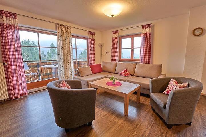 Bauernhof für 7 Personen, mit Balkon und Garten in Balderschwang