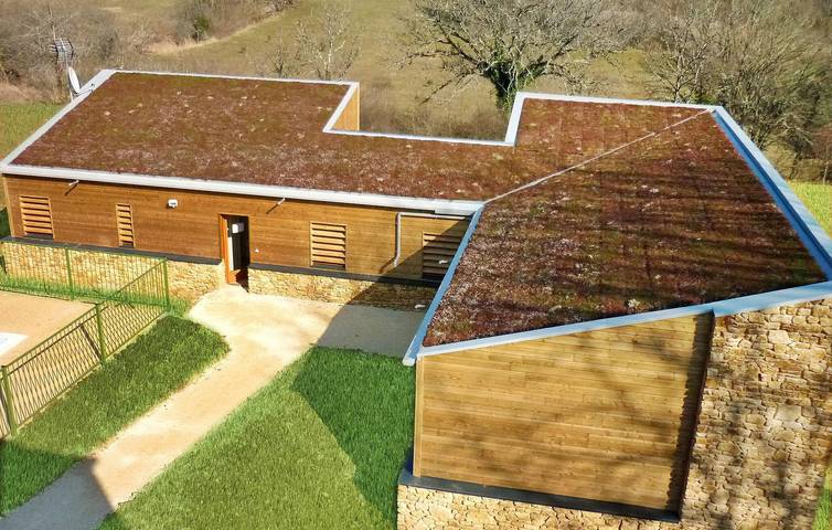 Location de vacances pour 10 personnes, avec Terrasse à Sorges - 4