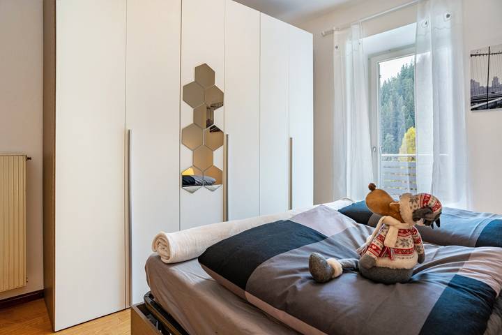 Appartamento intero, Appartamento 'Martina's Place' con vista sulle montagne, balcone e Wi-Fi in Molina di Fiemme, Castello-Molina di Fiemme