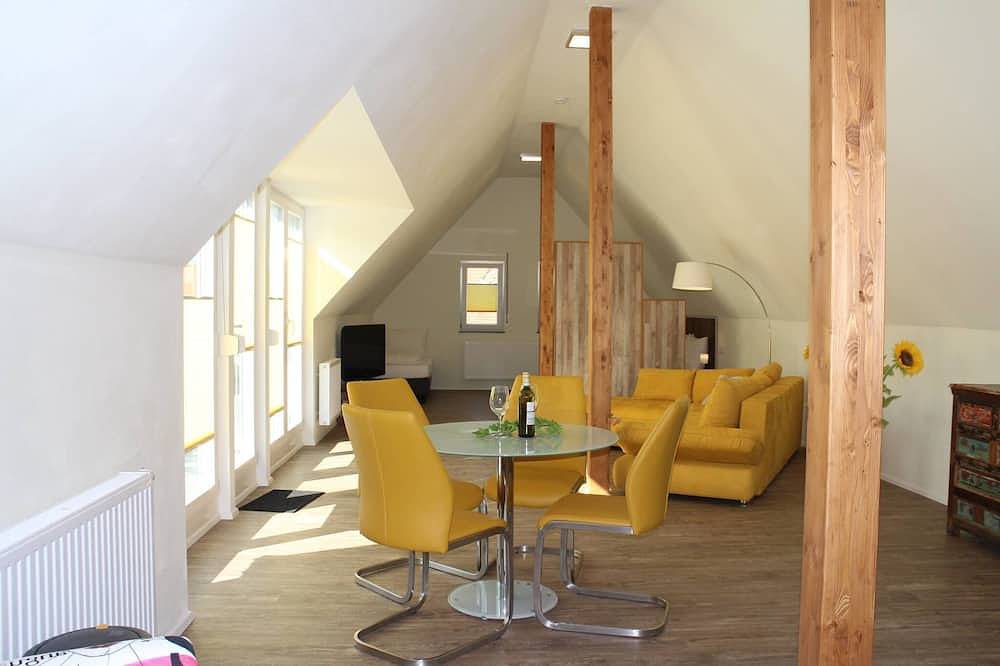 Tolles,  offenes Loft-Appartement mit fantastischer Dachterrasse in Burgbernheim, Romantische Straße