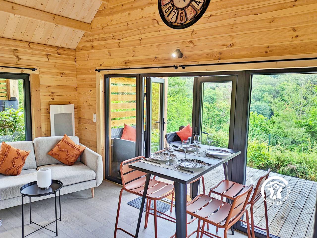 Gemütliches Chalet in der Natur, 5 km von Laval, 4 Personen, Terrasse, Aktivitäten vor Ort in Saint-Berthevin, Mayenne