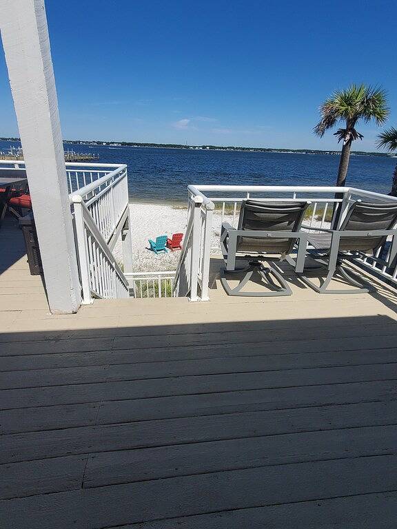 Vacation House for 6 Guests in Navarre Beach, Emerald Coast