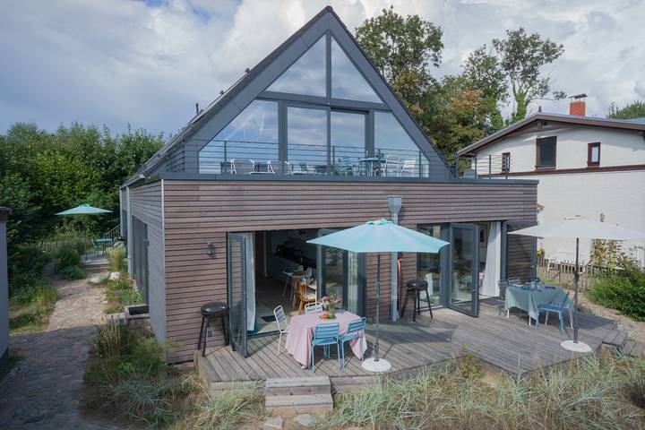 Ferienhaus für 22 Personen, mit Meerblick und Balkon sowie Terrasse in Sierksdorf