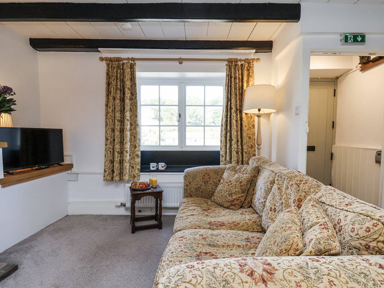 Rigg Cottage, Mount Pleasant in Sandsend, North York Moors National Park