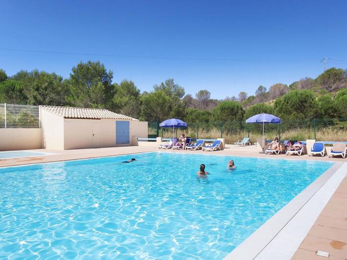 Pleasant chalet with covered terrace in beautiful surroundings in Carnoux-en-Provence, Mittelmeerküste (Frankreich)