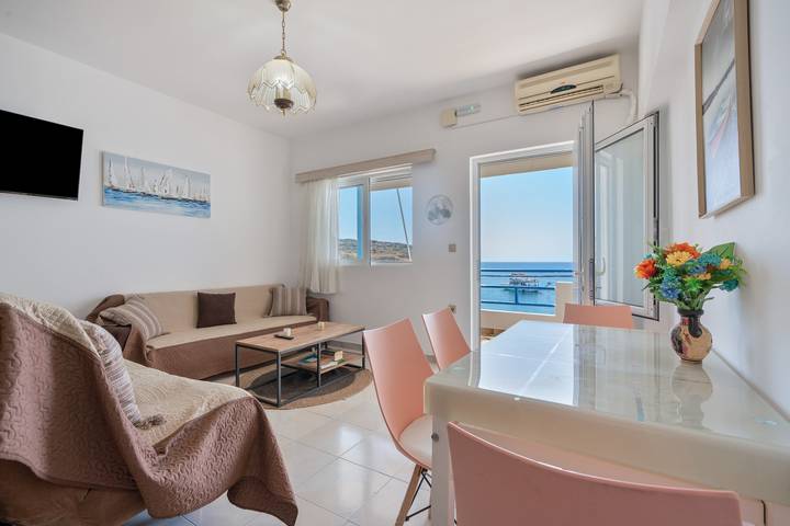 Hel lägenhet, Dorothy's Seaview Apartment with Sea View and Wi-Fi in Charaki, Rhodos