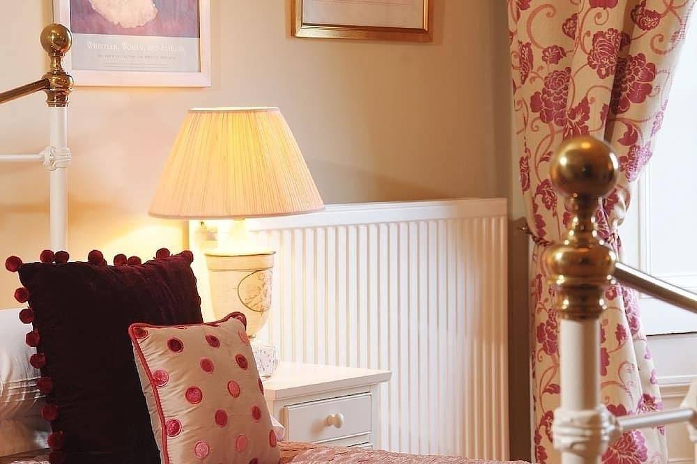 1 Bellevue Terrace - sleeps 4 guests  in 2 bedrooms in Edinburgh, Edinburgh and Lothian