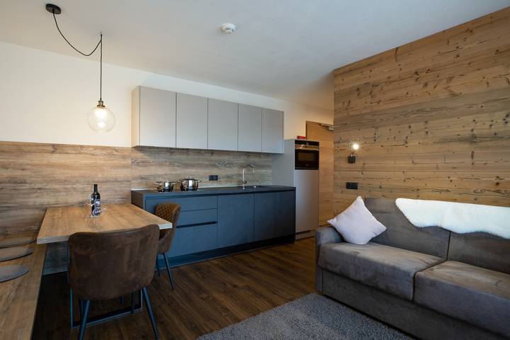 Hel studio-lejlighed, Holiday Apartment "Wohnung 5" with Sauna, Terrace & Mountain View in Terenten, Dolomiti Superski