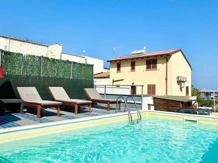 Casa vacanza per 8 persone, con terrazza e giardino a Alcamo Marina