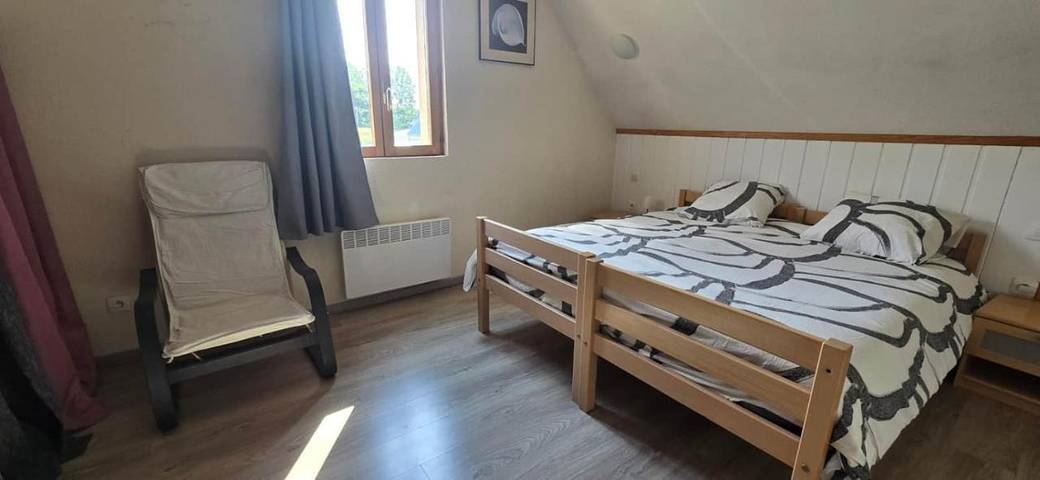 Location de vacances pour 6 personnes, avec Terrasse ainsi que Jardin et Vue à Jublains - 4
