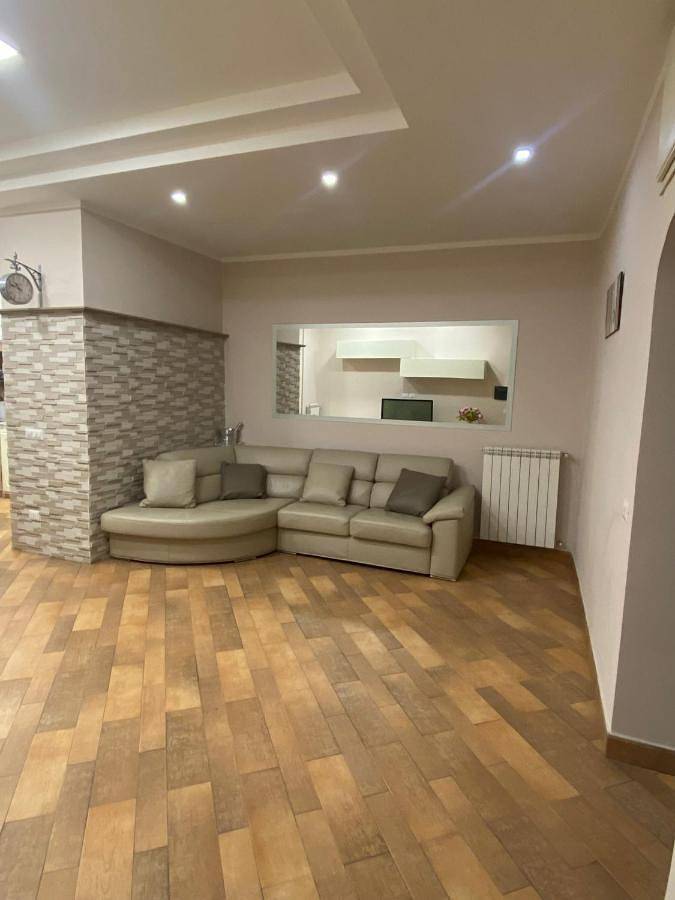 Gîte pour 5 personnes, avec balcon et vue à Castellammare di Stabia - 4