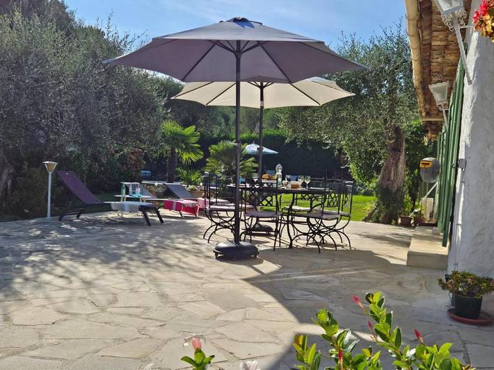 Villa pour 6 personnes, avec jardin ainsi que piscine et terrasse, animaux acceptés à Le Rouret - 4