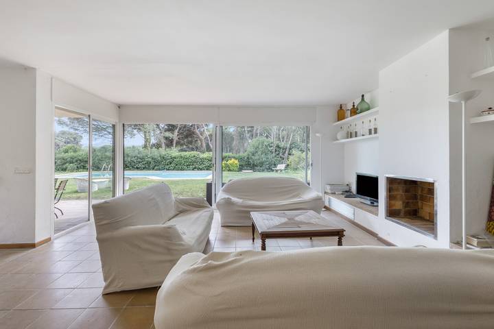 Villa mit Pool direkt am Golfplatz in Pals, Costa Brava