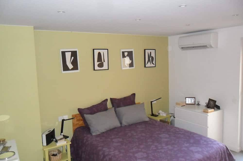 Home & Garden Centre Village 100M Port in Cassis, Nationalpark Calanques