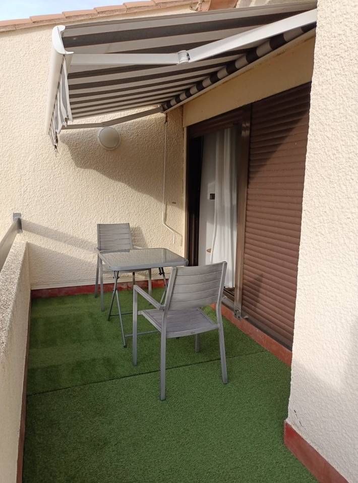 Appartement de vacances pour 2 personnes, avec Balcon ainsi que Terrasse et Piscine
