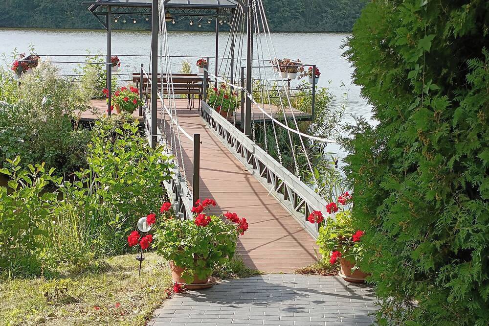 Property for 22 guests, private lake, tennis court, sauna, hot tub, no neighbors in Tucheler Heide