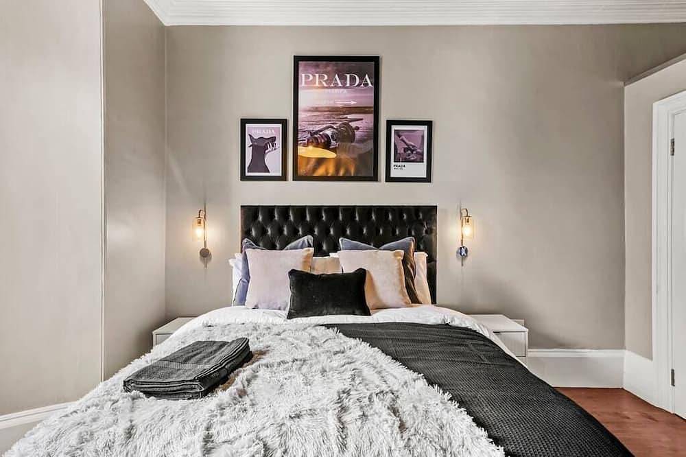 Entire apartment, Luxury Yorkshire Apartment 3 - Parking in Wakefield, West Yorkshire