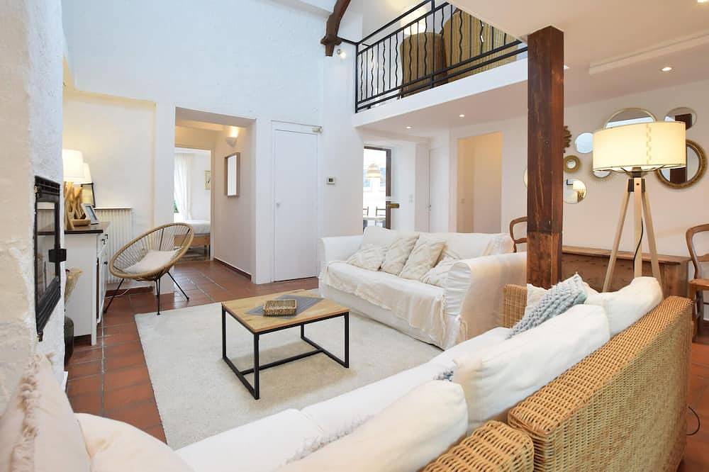 6 bedroom lovely home in Saint-Vaast-la-Hougue in Saint-Vaast-la-Hougue, Région de Cherbourg