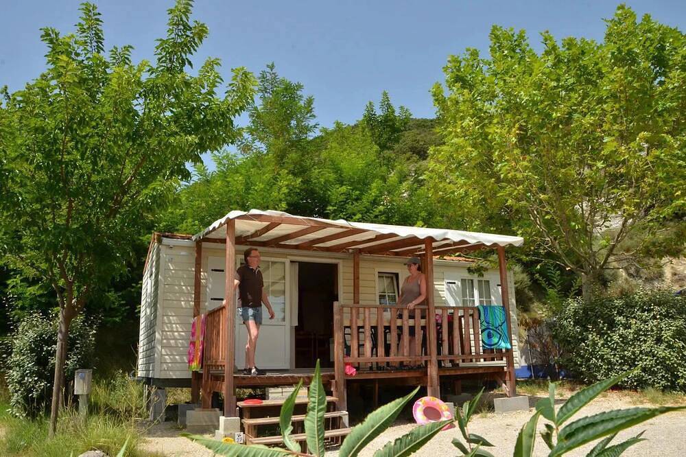 Camping 4 étoiles - Piscine  - ccbgfce in Venterol, Région de nyons
