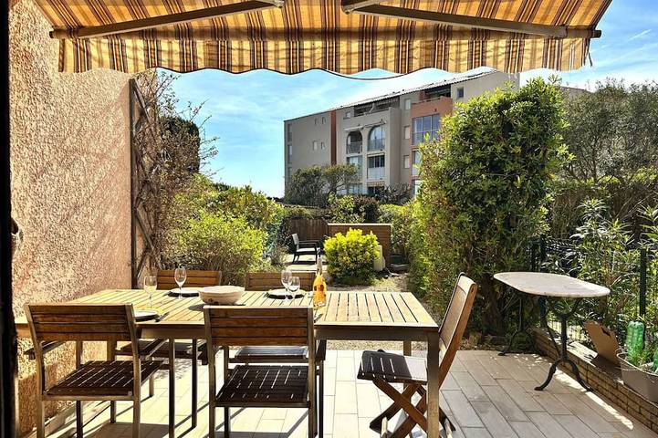 Location de vacances pour 4 personnes, avec jardin à La Londe-les-Maures
