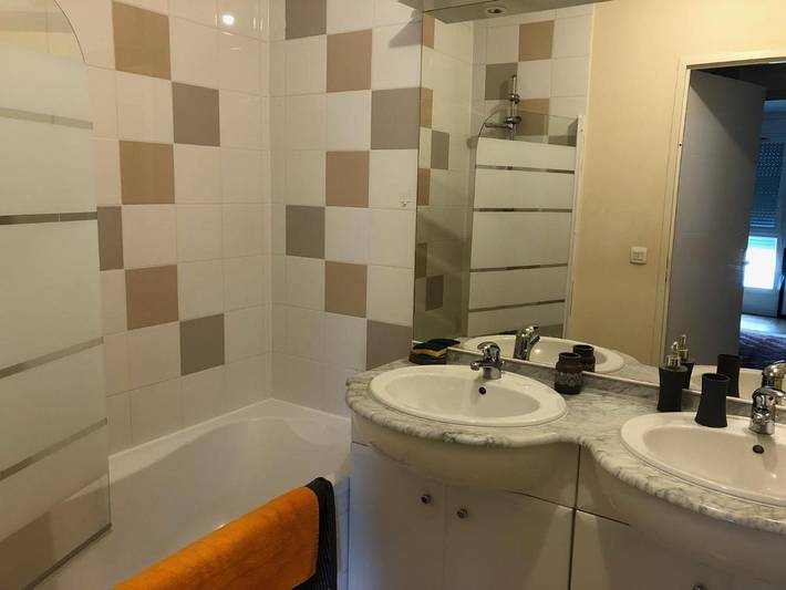 Gîte pour 4 personnes, avec terrasse dans Plage du Lac de Bordeaux - 4