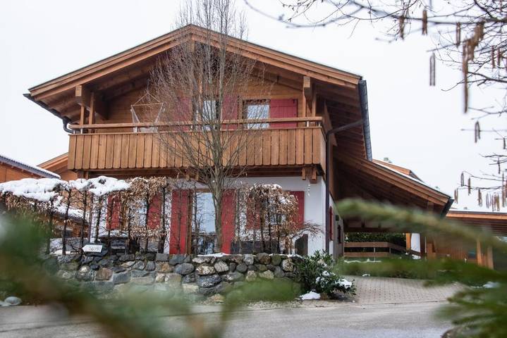Ferienhaus für 8 Personen, mit Sauna und Seeblick sowie Ausblick und Garten, mit Haustier im Allgäu - 3