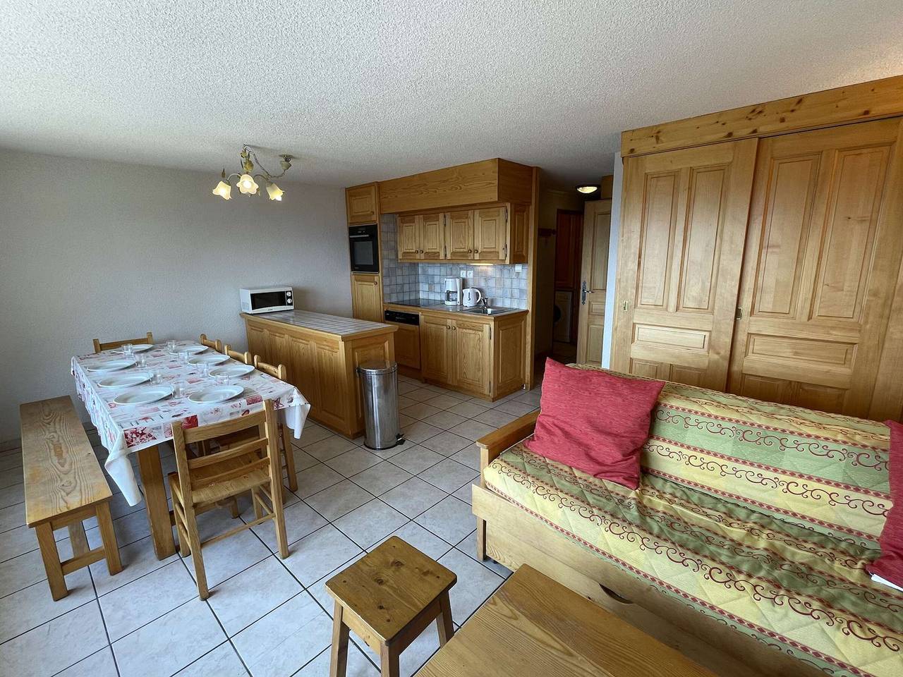 Appartement entier, Appartement 3 pièces, Les Saisies, ski-in, 9 pers, balcon sud in Les Saisies, Région d'Albertville