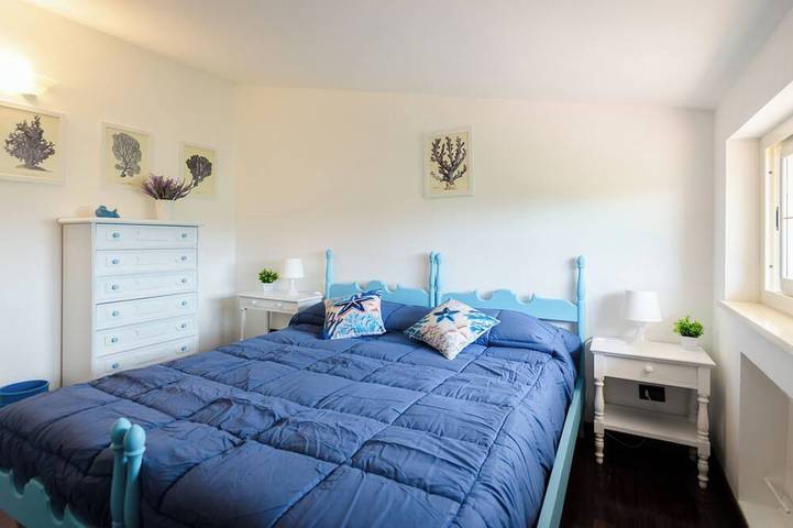 Maison avec court de tennis privé, piscine, à 300 m de la plage, WiFi, aircon in Spiaggia Punta del Pero, Syracuse