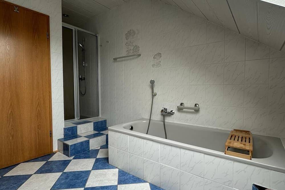 Ganze Wohnung, 10 Minuten vom Bostalsee entfernt und ein gemütliches Apartment. in Nonnweiler, Saar-Nahe-Bergland