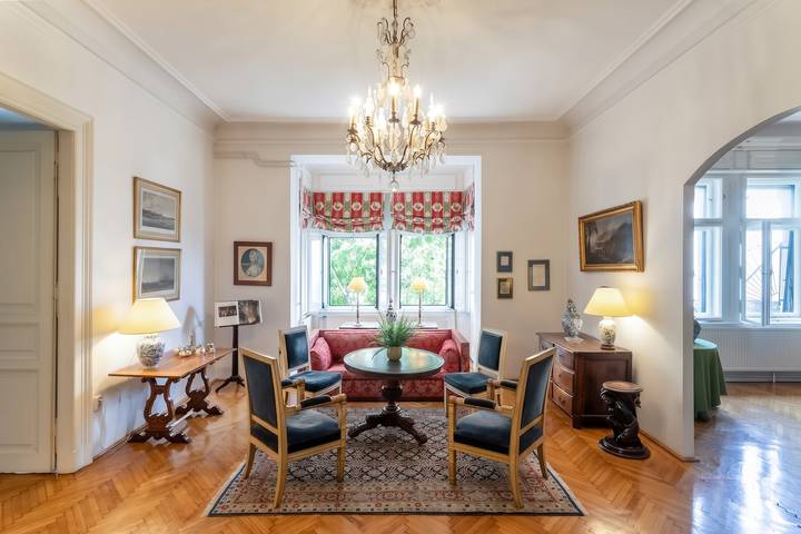 Ganze Wohnung, Geräumiges Apartment im Zentrum von Budapest mit Kamin in Budapest, Danube-Ipoly National Park