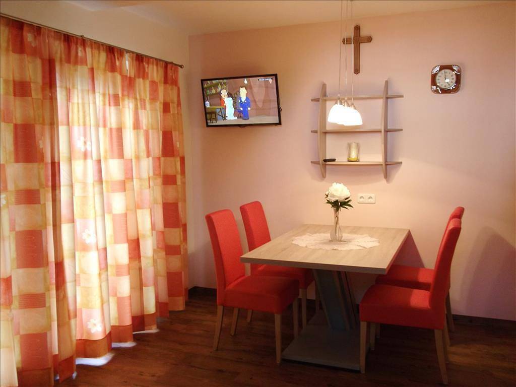 Ganze Ferienwohnung, Appartment/2 Sz+1 Wohnschlaf/Bad+Du,Wc in Virgen, Bezirk Lienz