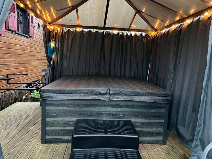 Tente pour 5 personnes, avec jacuzzi et jardin dans Côte-d'Or - 4