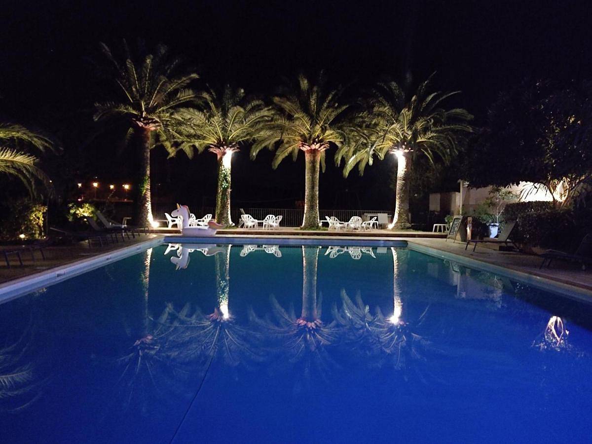 Camping Arutoli in Porto-Vecchio, Arrondissement de Sartène