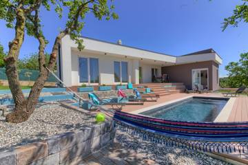 Villa für 8 Personen in Pula-Medulin, Medulin, Bild 4