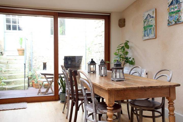 Location de vacances pour 9 personnes, avec Balcon ainsi que Jacuzzi et Terrasse à Guémené-sur-Scorff - 4