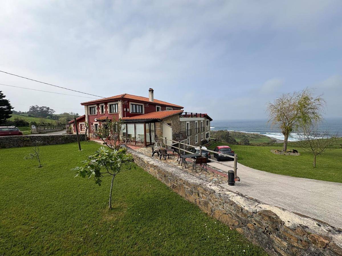 Posada Punta Liñera in Cala de Liñera (San Vicente de la Barquera), San Vicente de la Barquera