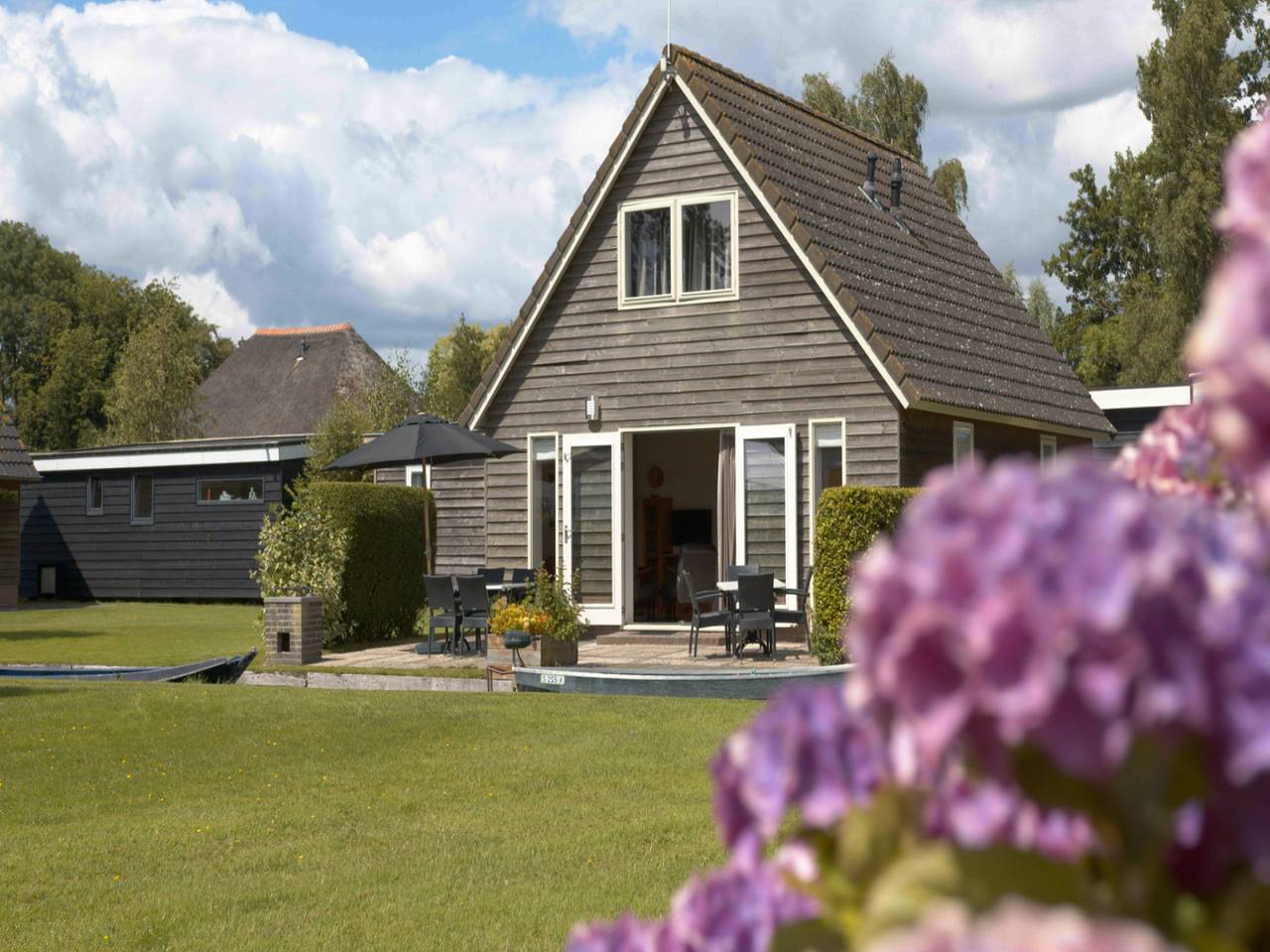 6-Personen-Ferienhaus am Wasser inmitten des alten Zentrums von Giethoorn in Giethoorn, Nationalpark Weerribben-Wieden