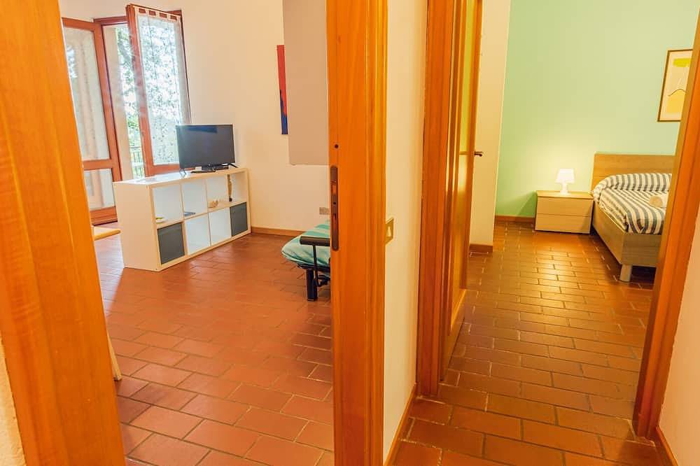 Wohnstätte-Seeblick-Eigenes Badezimmer-Apartment-vacanze lago di garda in Costermano, Gardasee-Berge