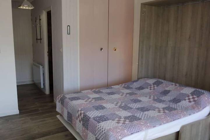 Gîte pour 4 personnes, avec piscine et terrasse dans Plage du pont tournant - 3