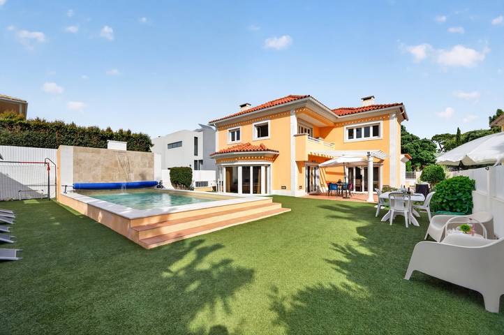 Villa para 9 pessoas, com Terraço e Jardim na Costa de Estoril