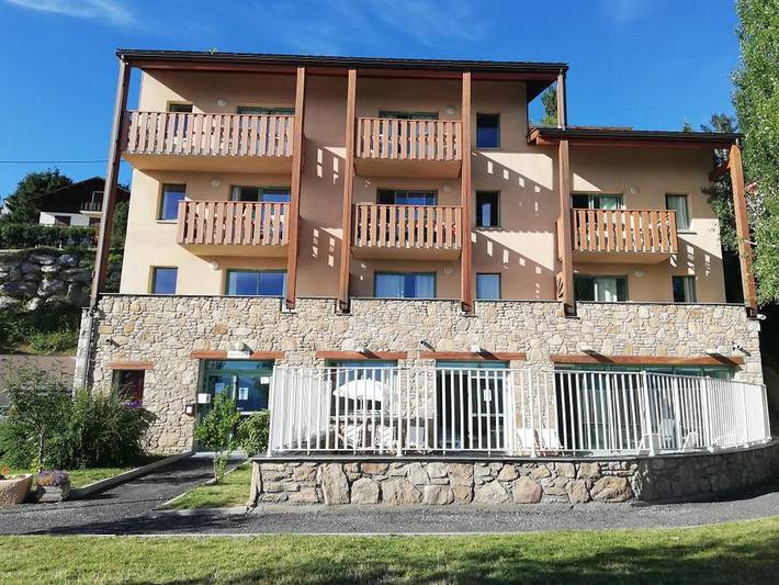 Camping pour 4 personnes, animaux acceptés dans les Pyrénées - 2