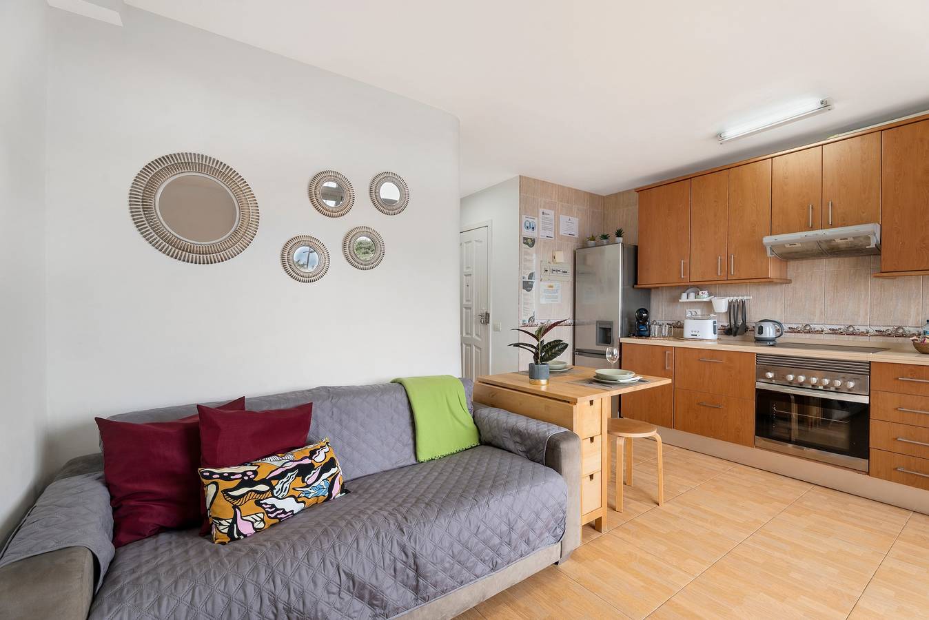 Ganze Wohnung, Ferienwohnung 'Vivir Bajamar' mit Meerblick, Balkon und Wlan in Bajamar, San Cristóbal de La Laguna