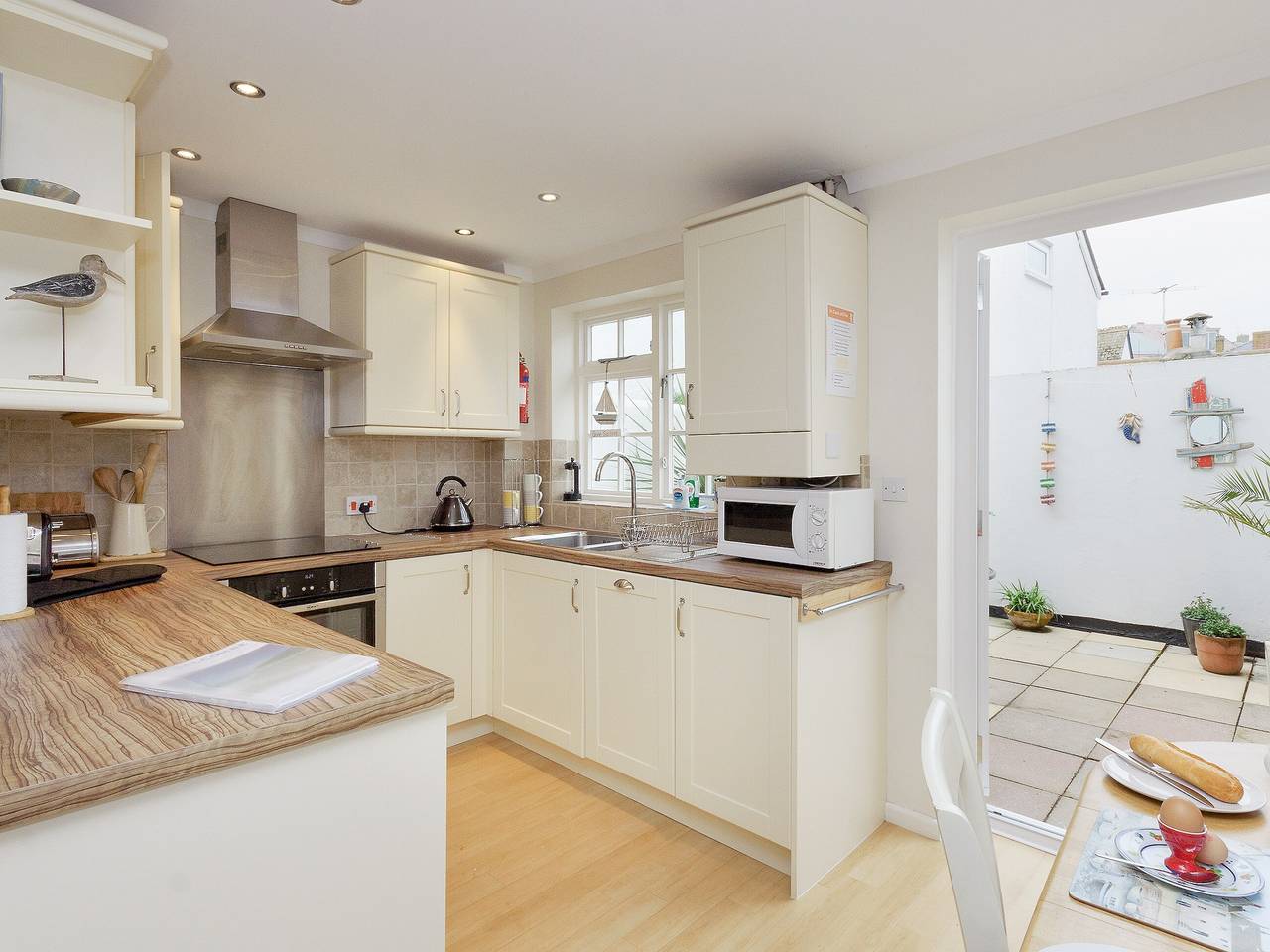 Log Cabin for 4 People in Salcombe, Devon