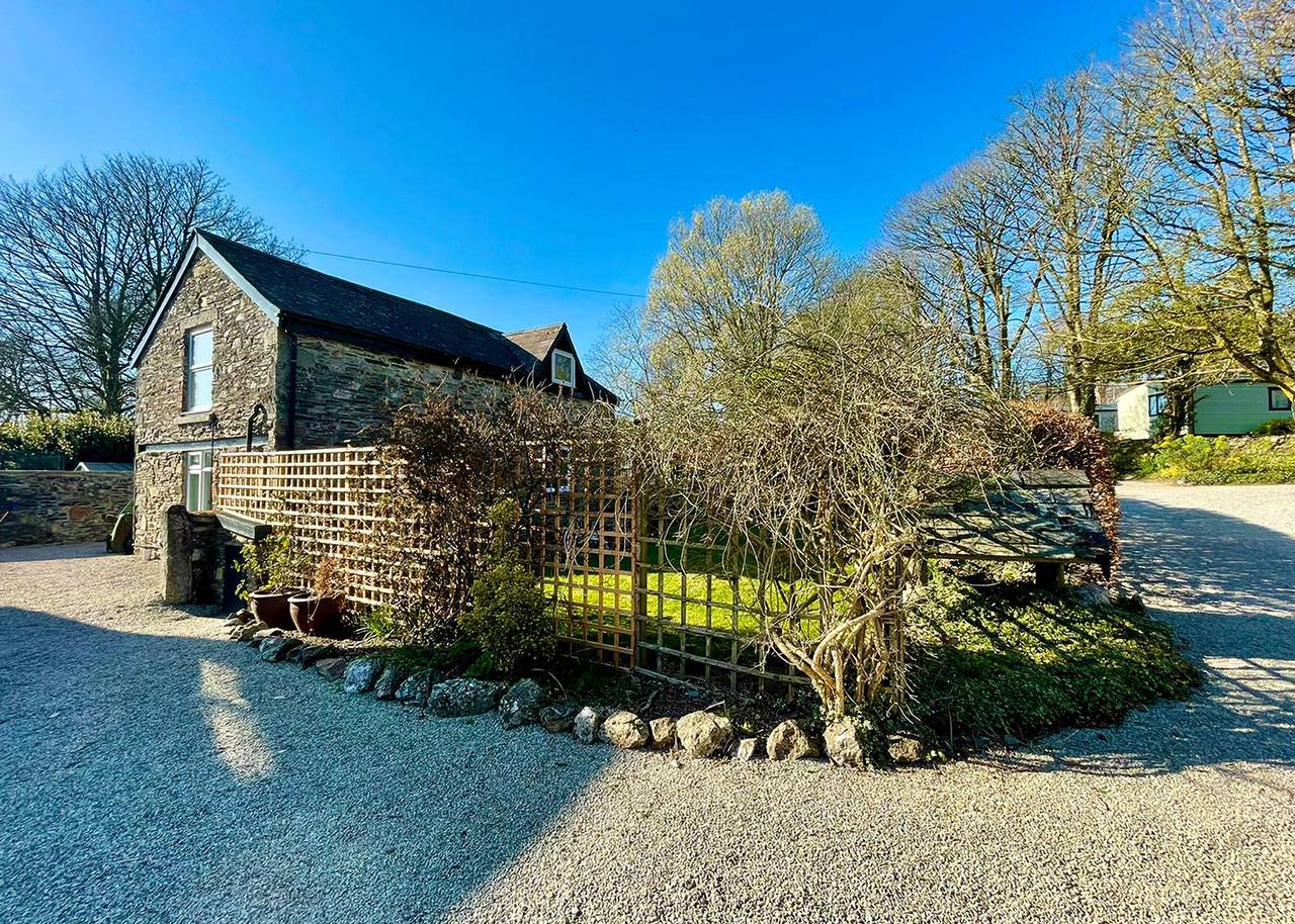 Woodovis Cottage in Gulworthy, Tamar Valley Donkey Park