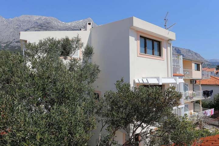Ferienwohnung für 9 Personen, mit Balkon/Terrasse in Makarska - 3