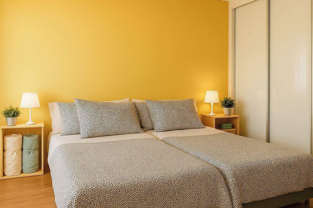 Entire apartment, Once upon a time - Cozy and familiar house next to the Cathedral Burgos in Burgos, Burgos Province