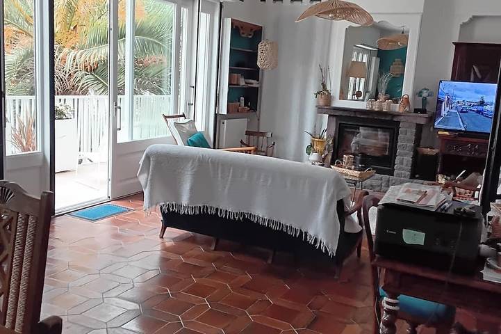 Appartement entier, Beau T4 3* cosy, calme, confortable -Terrasse vue montagnes-Proche plage -  Wifi in Ciboure, Région de Bayonne