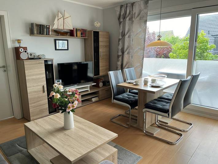 Ganze Wohnung, Die Ferienwohnung "Ankerplatz" für 4 Personen, mit großem sonnigen Balkon. in Büsum, Kreis Dithmarschen